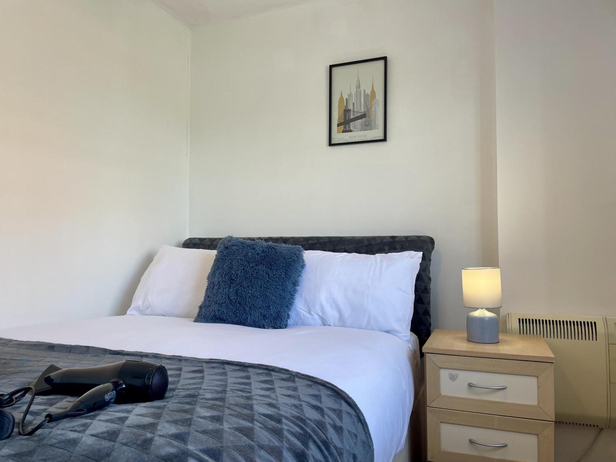 Hk Life Serviced Apartment , City Centre Swindon Eksteriør bilde