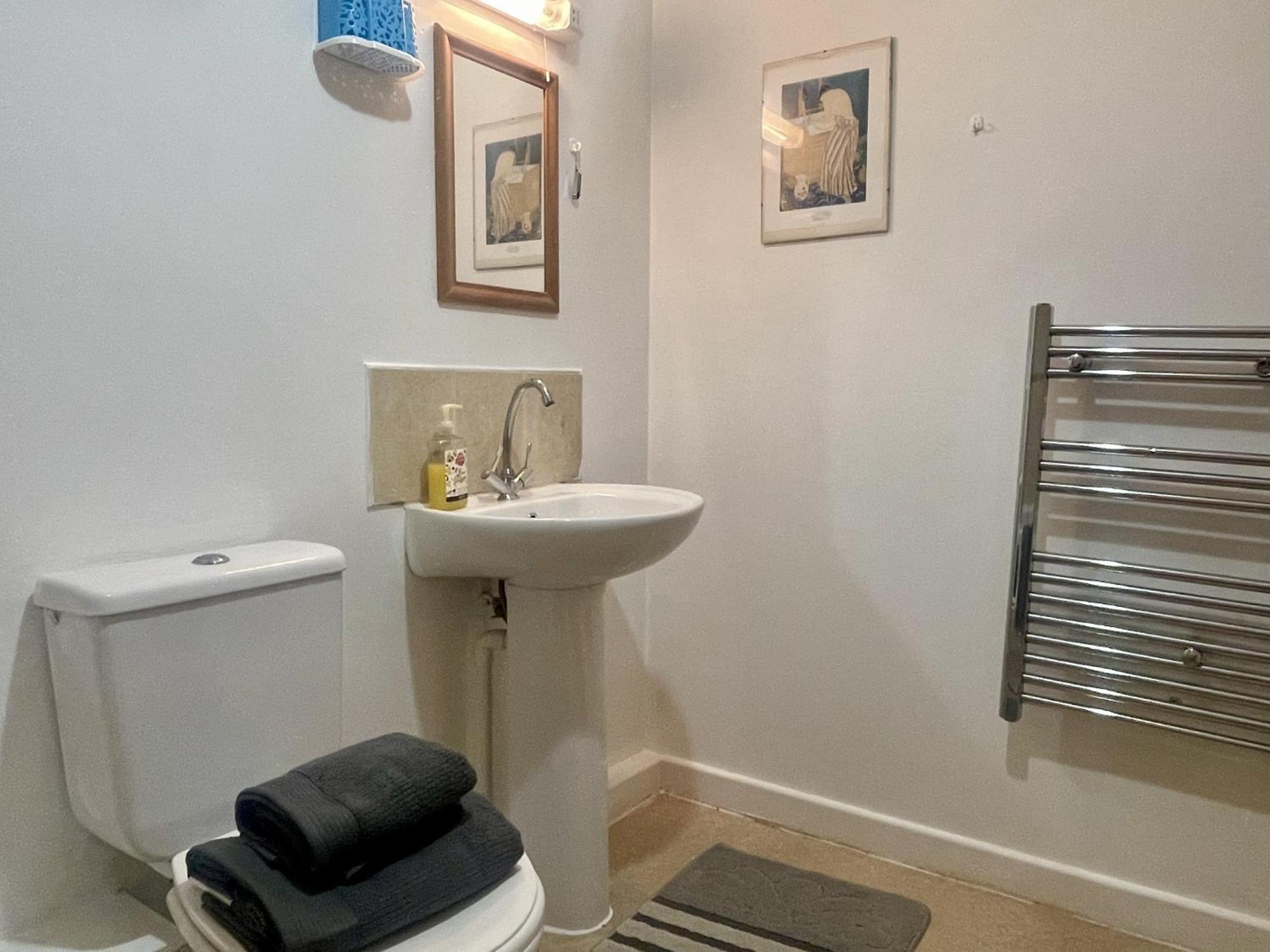 Hk Life Serviced Apartment , City Centre Swindon Eksteriør bilde