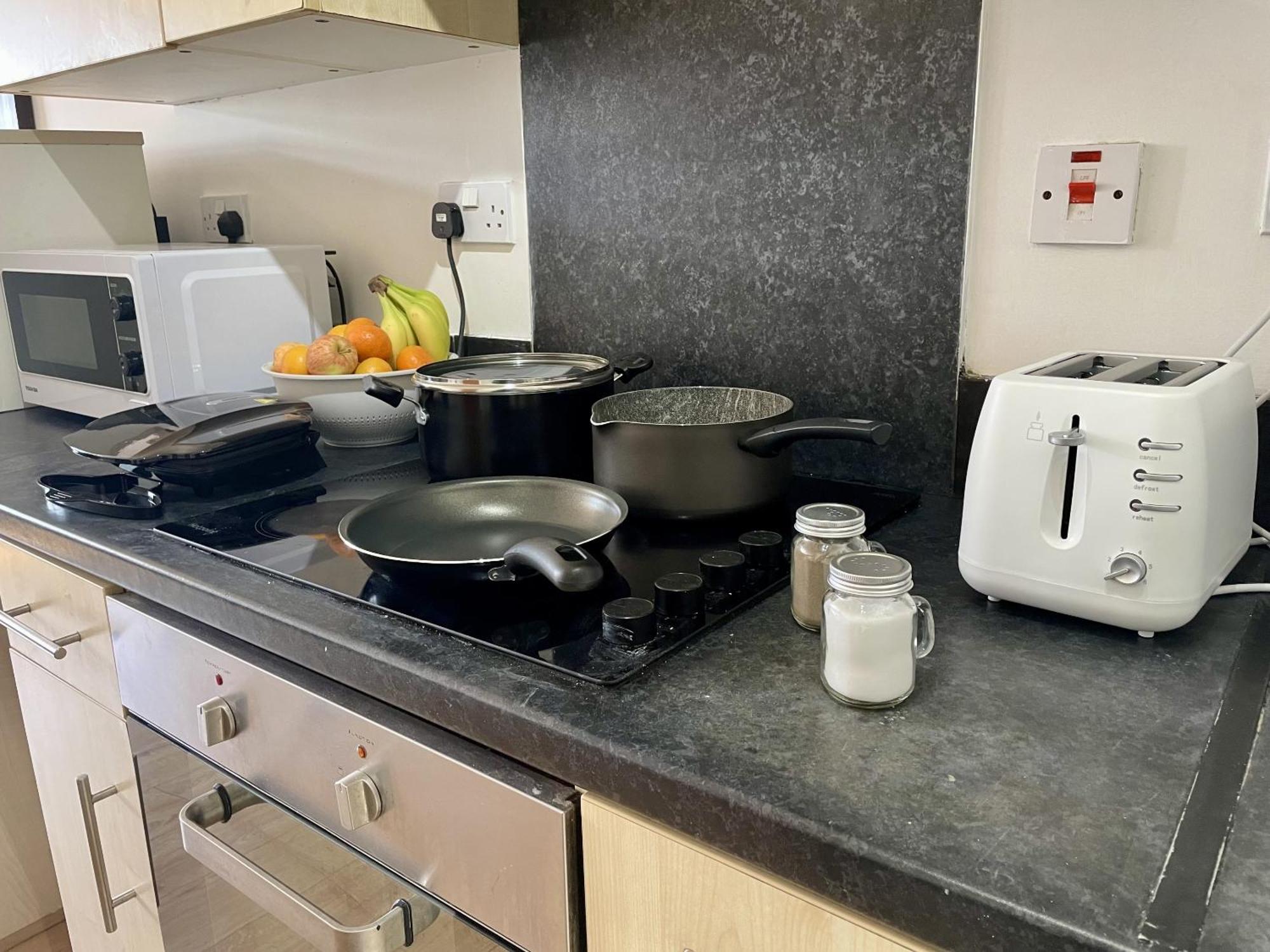 Hk Life Serviced Apartment , City Centre Swindon Eksteriør bilde