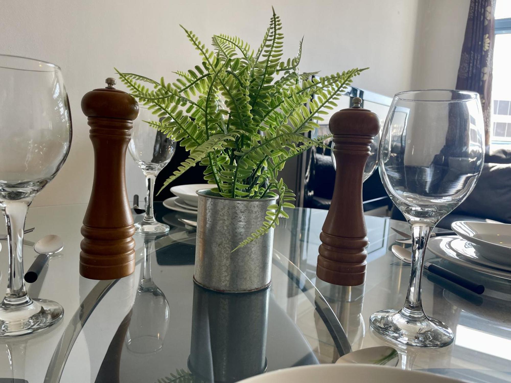 Hk Life Serviced Apartment , City Centre Swindon Eksteriør bilde