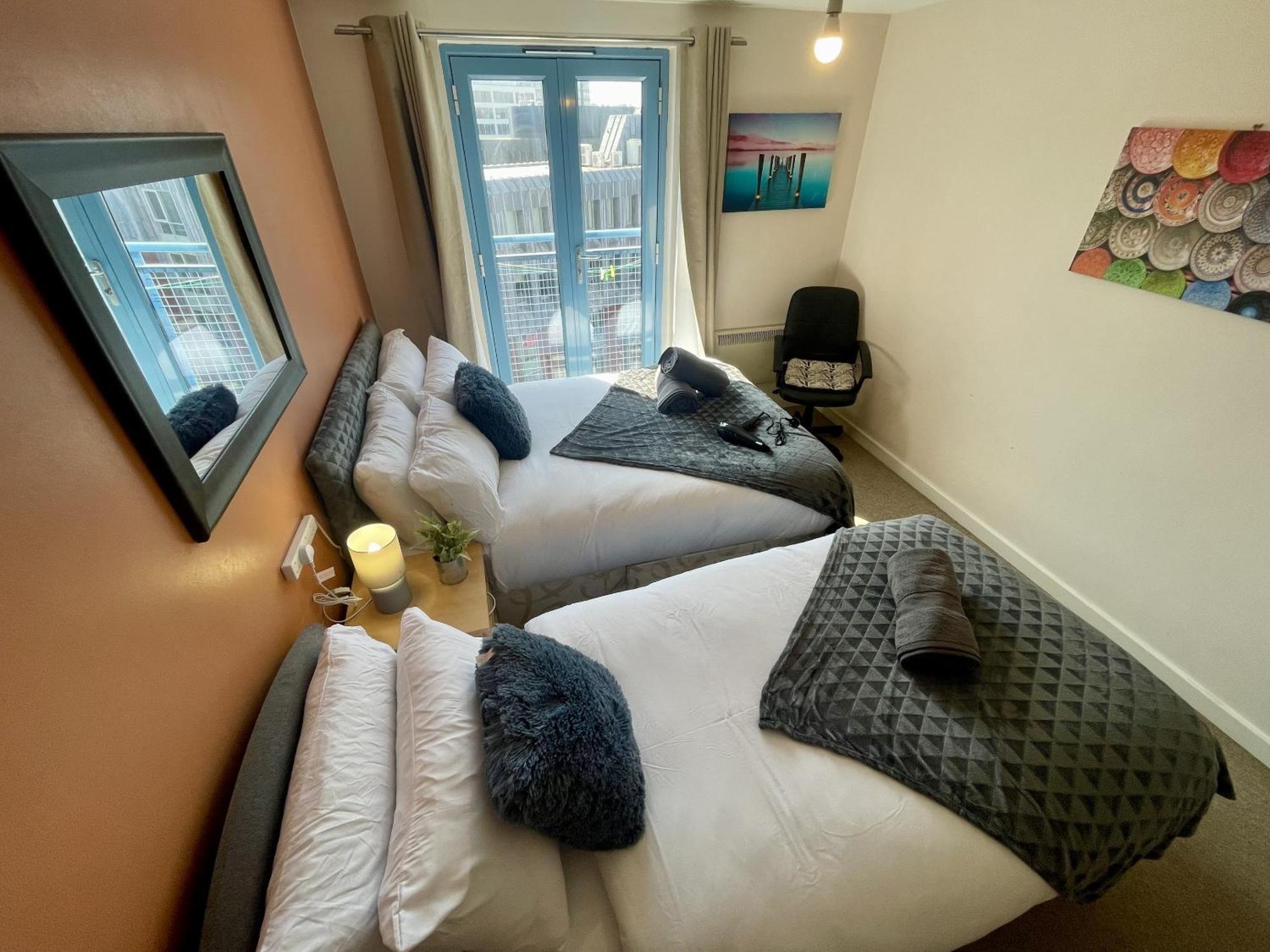 Hk Life Serviced Apartment , City Centre Swindon Eksteriør bilde