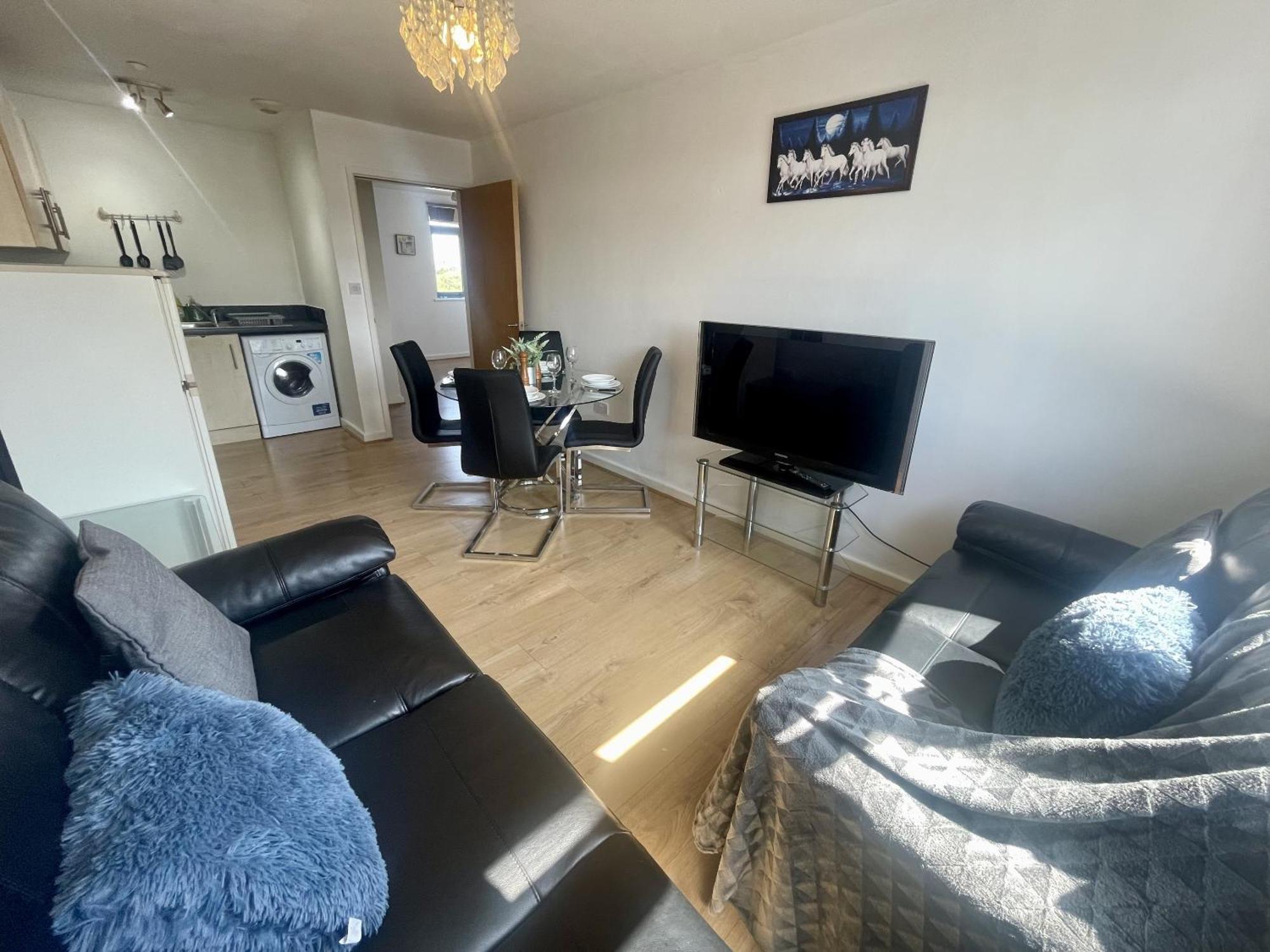 Hk Life Serviced Apartment , City Centre Swindon Eksteriør bilde